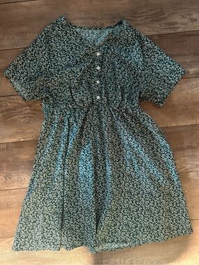Women’s SHEIN Dress Green Floral XL